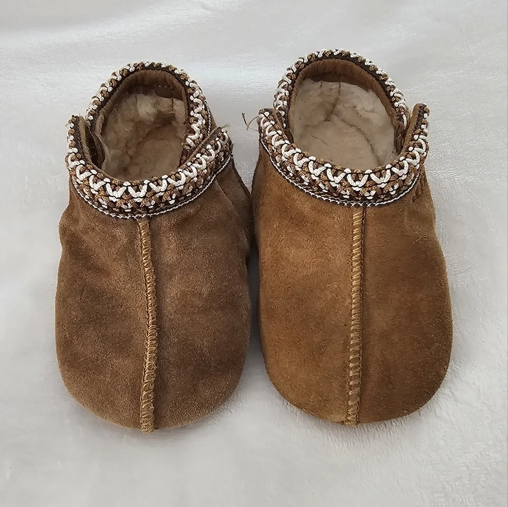 UGG Tasman Chesnut Kids Slippers 04/05